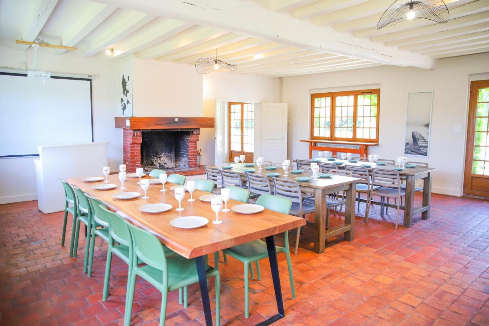 Saint-Maurice-sur-Aveyron Crazy Villa Etisseaux 45 - Heated Pool - Volley Court - 1H30 Paris - 45P מראה חיצוני תמונה